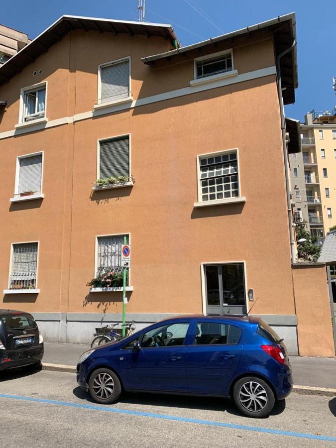 Kibilu - Via D'alviano * Mailand